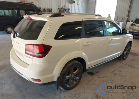2015 Dodge Journey Crossroad z USA, uszkodzony, nr VIN 3C4PDDGG4FT633996